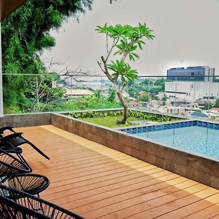 Patra Semarang Hotel&Convention Esterno foto