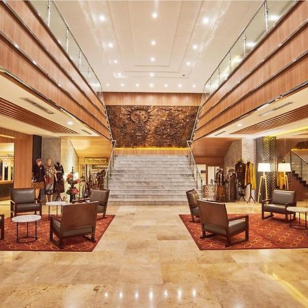 Patra Semarang Hotel&Convention Esterno foto
