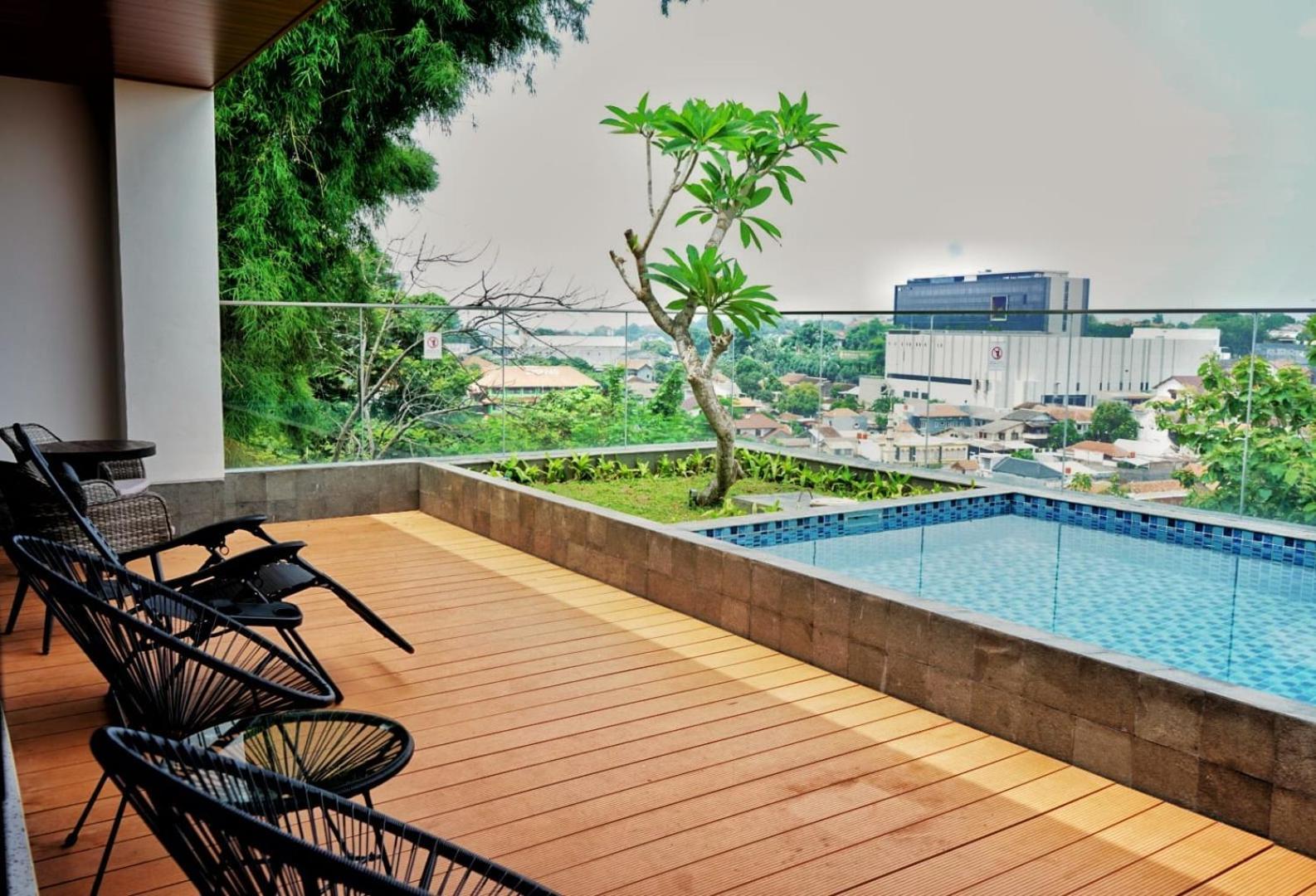 Patra Semarang Hotel&Convention Esterno foto