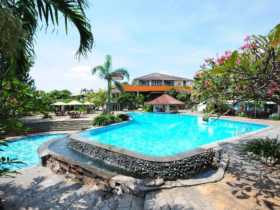 Patra Semarang Hotel&Convention Esterno foto