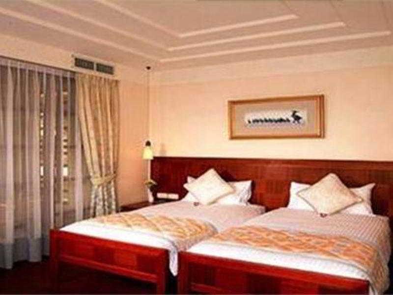 Patra Semarang Hotel&Convention Esterno foto