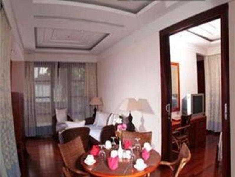 Patra Semarang Hotel&Convention Esterno foto
