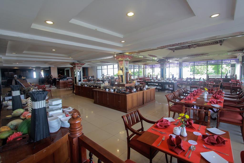 Patra Semarang Hotel&Convention Esterno foto