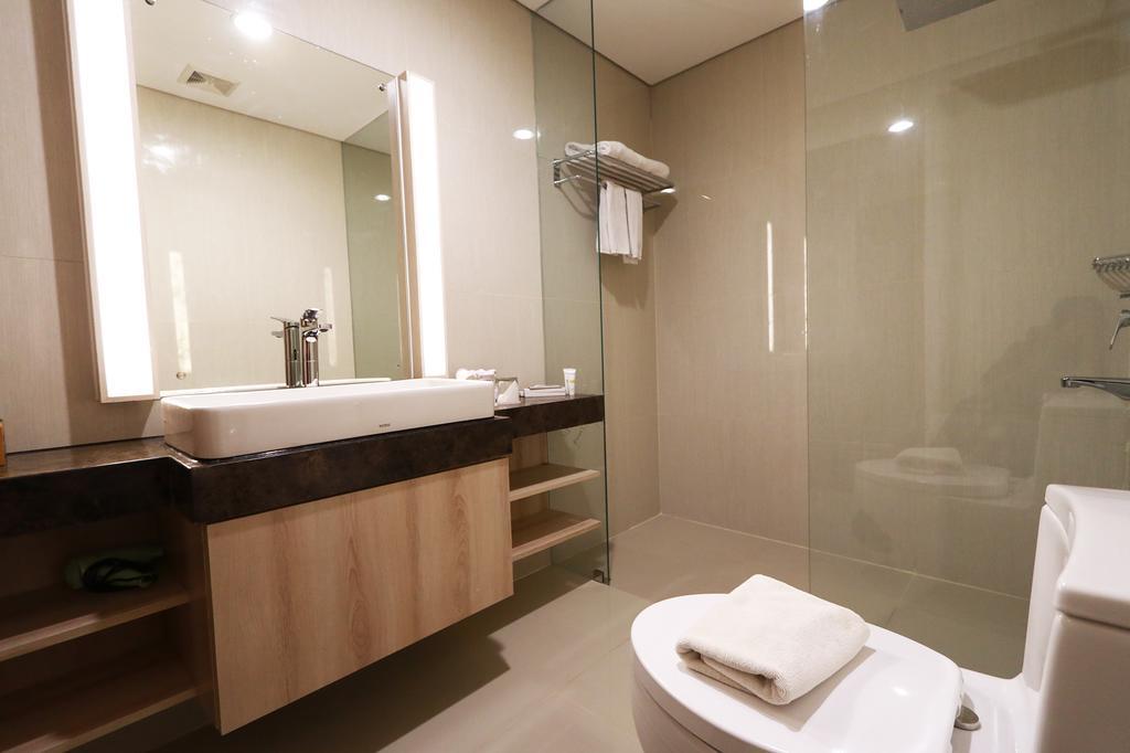 Patra Semarang Hotel&Convention Esterno foto